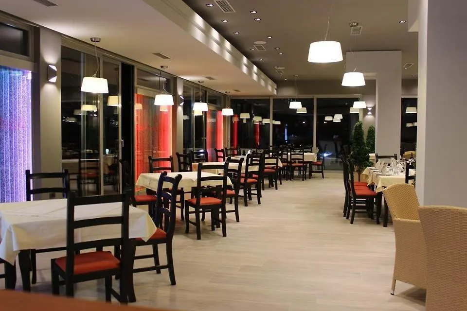 London Hotel Spille 4*,